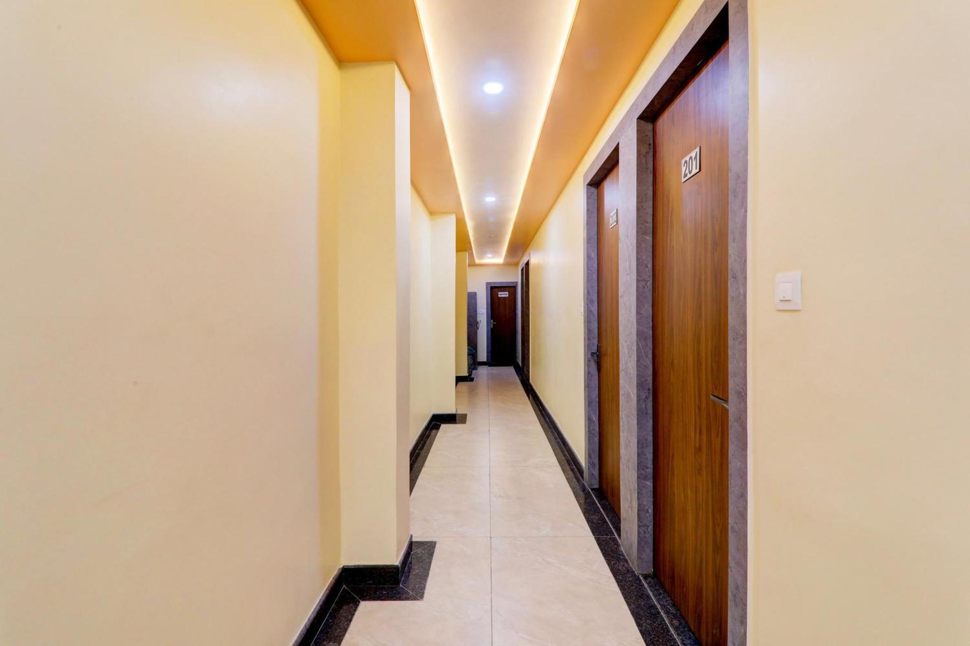 Super Hotel O Raas Plaza Kanpur Ngoại thất bức ảnh